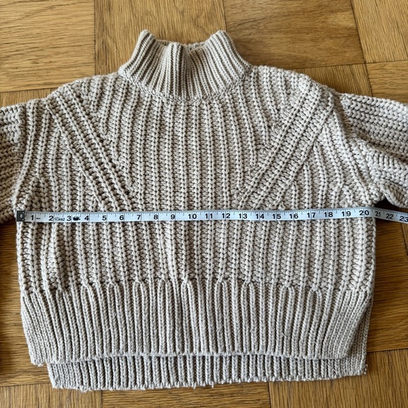 & Other Stories XS Wool Chunky Knit Cropped Sweater Tan Cream Pullover - Picture 6 of 6